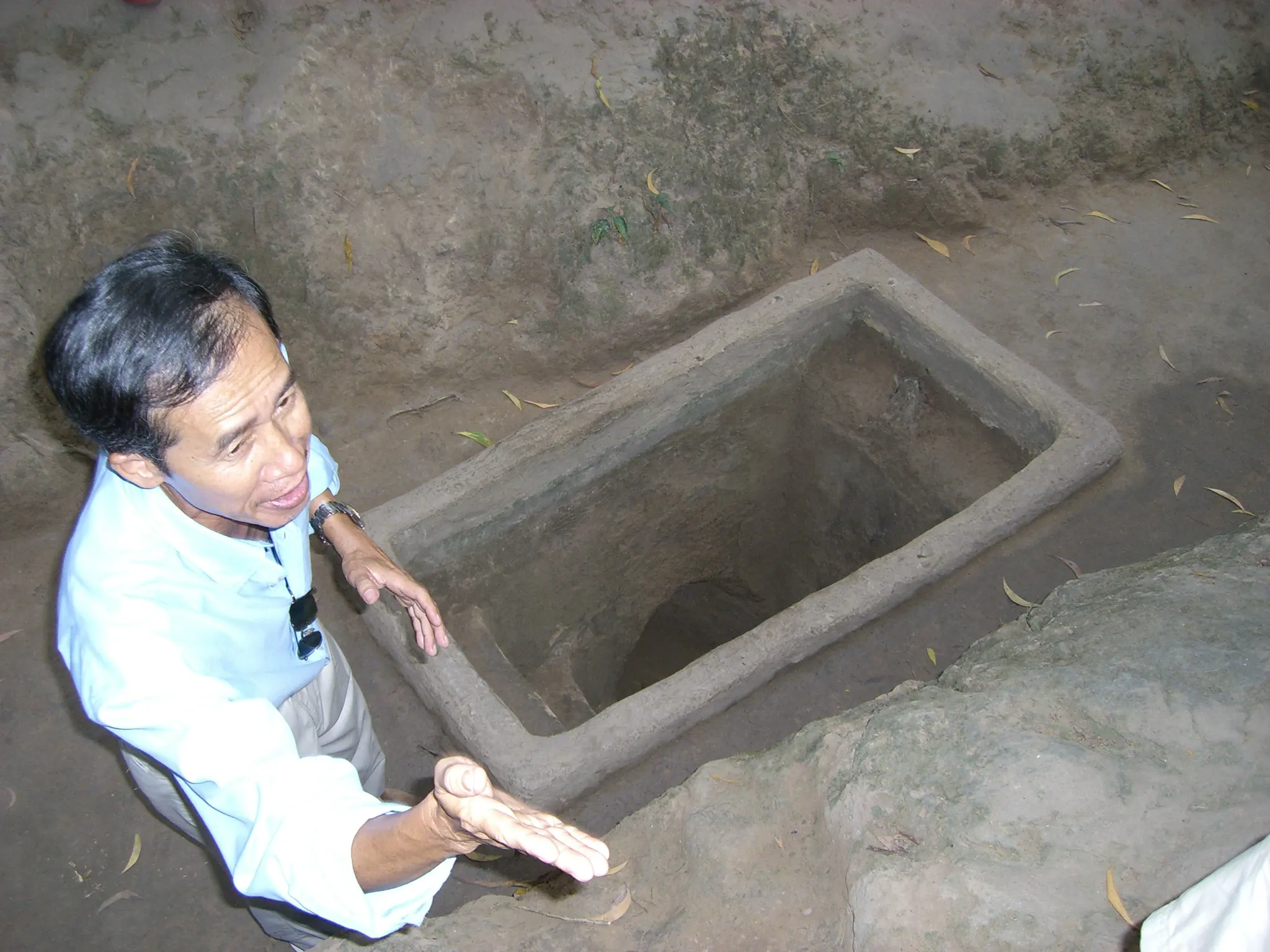 2007 Jan - Entrance/Exit of Cu Chi Tunnels - Ho Chi Minh